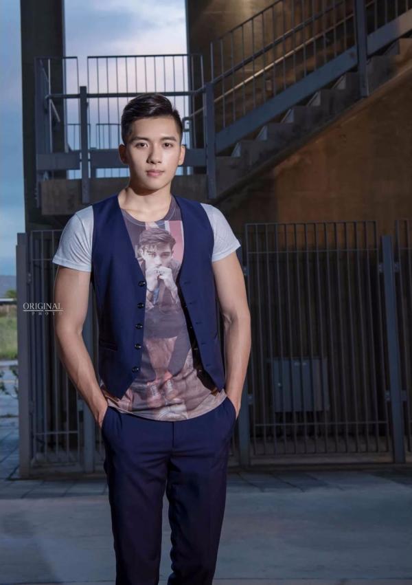 Original-Photo-1.1-原色-1-陽光美型男-趙赫尹-1